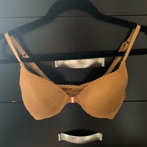 Danskin lace bra 34C